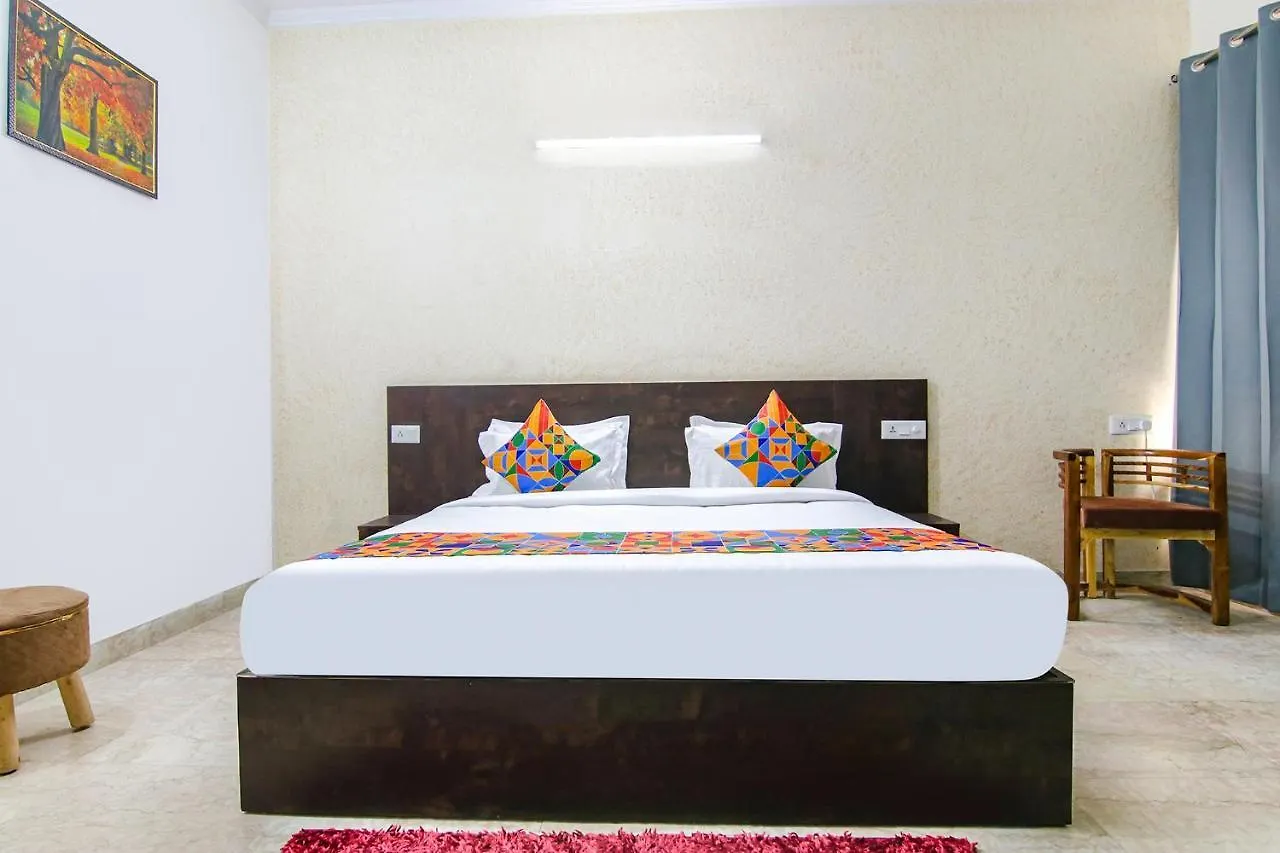 Hotel Fabhotel Water Vibe Gurgaon