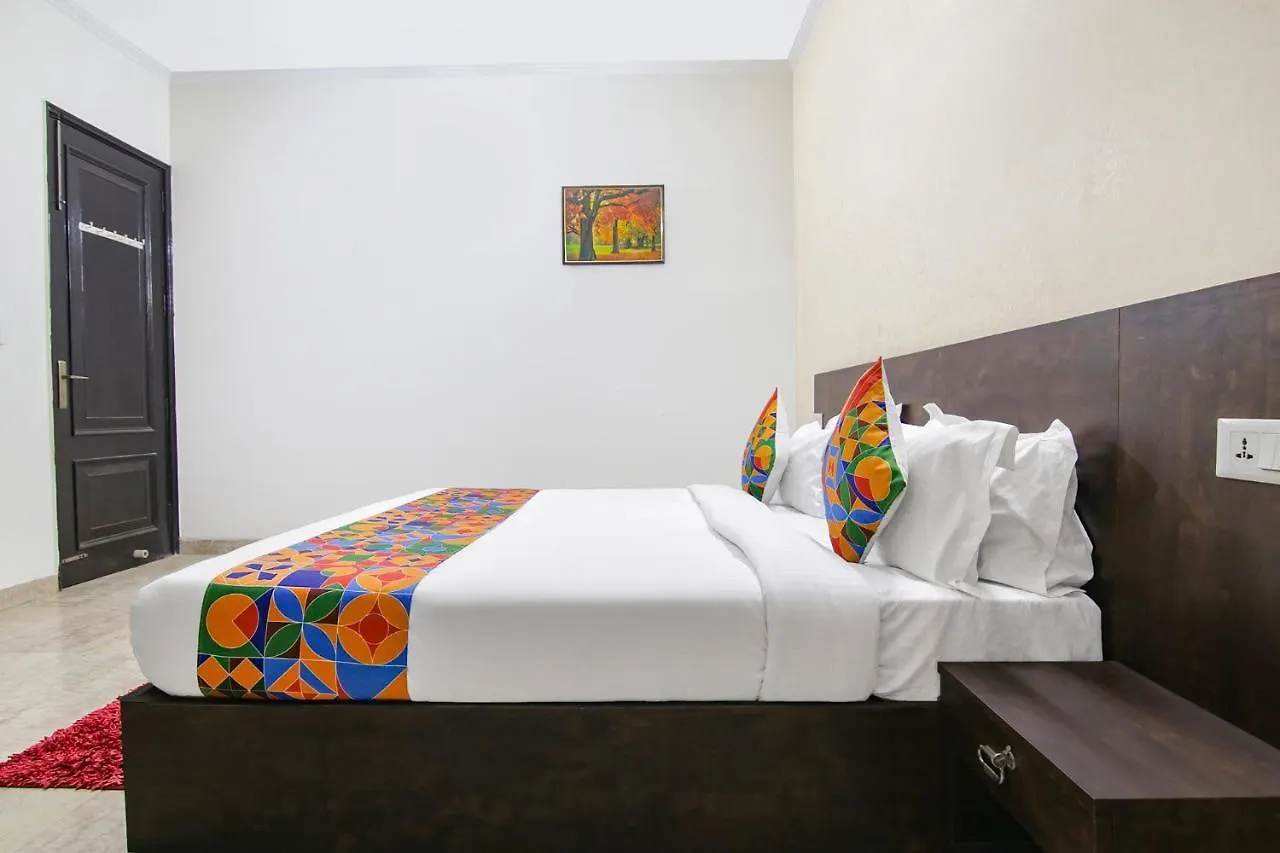 Fabhotel Water Vibe Gurgaon Hotel