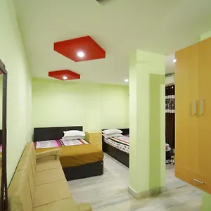 ** Hotel Arackal Tourist India