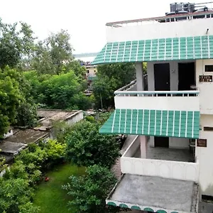  Guest house Om India
